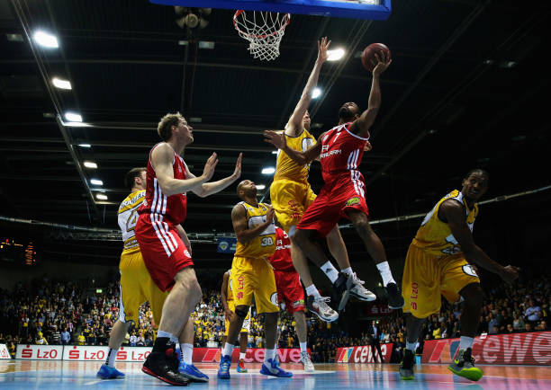 尤其在下半 尤其在下半